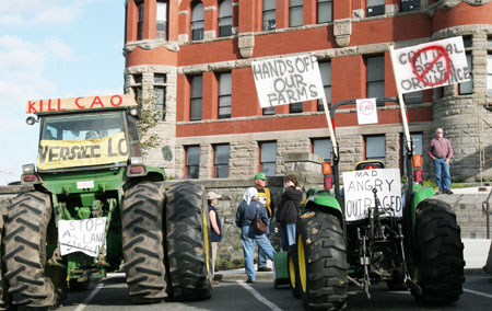 Port Townsend farmers protest critical areas ordinance